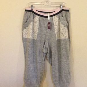 NWT Cacique sweat capris
